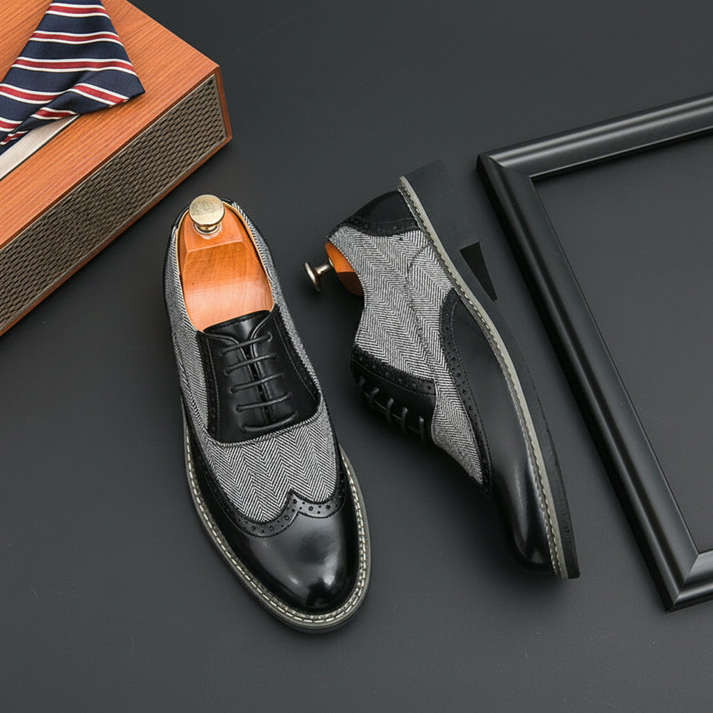 Herren-Brogues, Detailansicht der Lochung und der Sohle